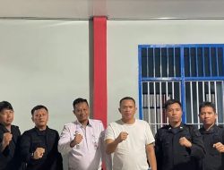 Upaya Pencegahan Gangguan Kamtib, Karutan Kelas IIB Kotabumi Pimpin Kegiatan Razia Blok Hunian dan Tes Urin Pegawai
