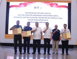Gubernur Lampung Serahkan Secara Digital DIPA dan TKD Tahun Anggaran 2024 Provinsi Lampung