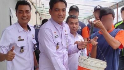 Lapas Ciamis Melakukan Panen Ikan Mujair Hasil Budidaya Warga Binaan
