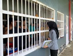 Pastikan Sehat, Staf Keperawatan Rutan Sukadana Laksanakan Troling Kesehatan Warga Binaan