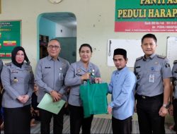 Rangkaian Hari Bhakti Imigrasi Ke-74, Jajaran Kanwil Kemenkumham Lampung Gelar Bakti Sosial