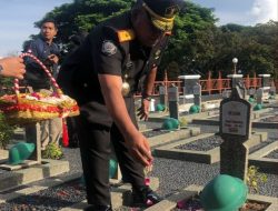 Peringati Hari Bhakti Imigrasi ke 74, Kalapas Semarang Ikuti Upacara Tabur Bunga