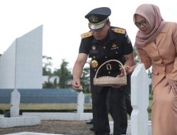 Kakanwil Kemenkumham Babel Pimpin Upacara Tabur Bunga Peringatan Hari Bhakti Imigrasi ke-74