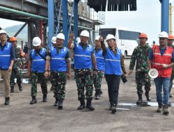 Kasiter Kasrem 043/Gatam Dampingi Waaster Kasad Bidang Ren dan Puanter Brigjen TNI Terry Tresna Purnama Kunjungi PLTU Sebalang