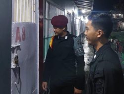 Pastikan Aman dan Kondusif Malam Hari, Petugas Pengamanan Laksanakan Troling Blok Hunian Rutin