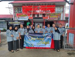 Berbagi Kebahagiaan di Bulan Suci Ramadhan, Lapas Ciamis Bagi Takjil Kepada Masyarakat Sekitar
