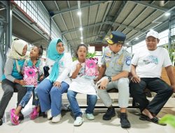 Jasa Raharja Berangkatkan Disabilitas Peserta Mudik Gratis Moda Kereta Api dari Stasiun Senen