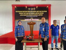 Lapas Narkotika Bandar Lampung Terima Bantuan Mesin Jahit dari BLK Bandar Lampung