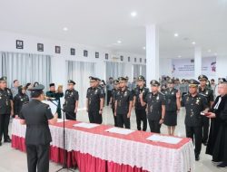 Kakanwil Kemenkumham Babel Lantik Pejabat Keimigrasian dan Analis Kekayaan Intelektual