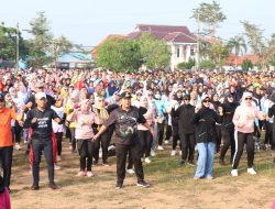 Gubernur Arinal Djunaidi Senam Bersama Ribuan Masyarakat Tulangbawang