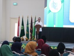 Sekdaprov Lampung Paparkan Sejumlah Capaian Pembangunan di Provinsi Lampung Dalam Pembekalan Peserta KKN UIN Raden Intan Lampung