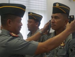 Tingkatkan Kinerja, Kalapas Gowim Mahali Pimpin Apel Penyematan Tanda Kenaikan Pangkat 6 Pegawai Lapas Tanjungpandan