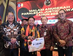 Kepala Desa Namang Raih 4 Penghargaan Paralegal Justice Award Kemenkumham 2024