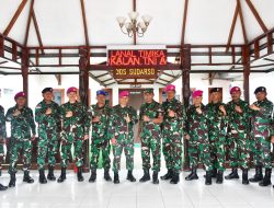 Dansatgas Pamtas Mobile RI-PNG Yonif 7 Marinir/Gobang Laksanakan Kunjungan ke Lanal Timika