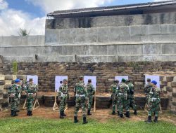 Asah Profesionalitas, Tingkatkan Kemampuan Prajurit Korem 043/Gatam Latihan Menembak