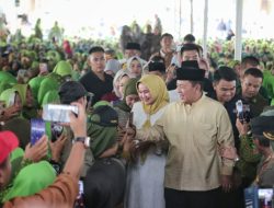 Gubernur Arinal Dan Ibu Riana Bersama Ribuan Masyarakat Lampung Utara Ikuti Pengajian Akbar
