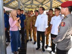 Presiden Jokowi Didampingi Sejumlah Menteri dan Pj Gubernur Samsudin Lakukan Kunjungan ke RSUD Alimuddin Umar Lampung Barat