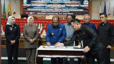 DPRD Provinsi Lampung Rapat Paripurna Lanjutan Pembicaraan Tingkat II