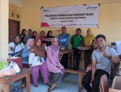 Pertamina Gelar Pelatihan Pengolahan Produk Perikanan Untuk Tingkatkan Kesejahteraan Masyarakat Desa Burong Mandi