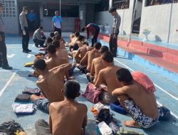 Cegah Deteksi Dini Gangguan Kantib, Rutan Kelas IIB Krui Laksanakan Salam PAS dan Razia Kamar Hunian