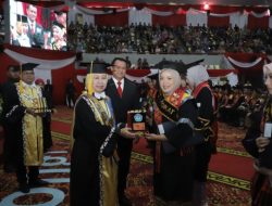 Unila Mewisuda 823 Mahasiswa Periode VII Tahun Akademik 2023/2024