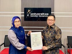 Buat Invensi di Bidang Teknik, Dosen UBL Dapatkan Sertifikat Paten