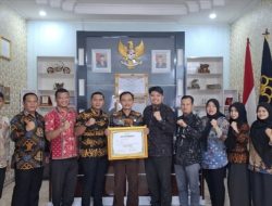 Bukti Komitmen Pelayanan Kesehatan, Klinik Lapas Muara Enim Raih Sertifikat Akreditasi Paripurna
