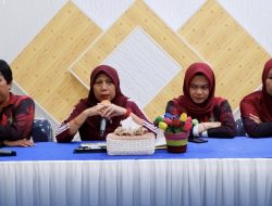 Tingkatkan Kewaspadaan dan Keamanan, Kalapas Perempuan Pangkalpinang Pimpin Briefing Seluruh Anggota Regu Pengamanan
