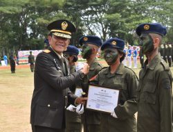 Danrem 043/Gatam Tutup Diksar Kedisiplinan dan Kepemimpinan Siswa SMA Kebangsaan Angkatan 12