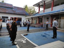 Pimpin Apel Pagi, Kepala Rutan Sukadana Ajak Seluruh Jajaran Tingkatkan Keamanan