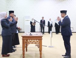 Rektor Unila Lantik Dekan FISiP dan FH