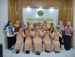 Laksanakan Pertemuan Rutin, DWP Rutan Sukadana Siap Berikan Kontribusi Positif Bagi Organisasi