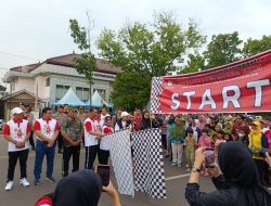 Siap Sukseskan Pilkada 2024, Lapas Muara Enim Ikut Jalan Sehat Bersama Komisi Pemilihan Umum