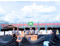 Tingkatkan Kenyamanan, Lapas Muara Enim Bagikan Matras Tidur dan Drink Jar Kepada Warga Binaan