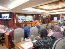 FEB Unila Sambut Tim FIBAA Akreditasi Program Magister dan Doktor Ilmu Ekonomi