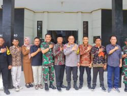 Danrem 043/Gatam Bersama Kapolda dan Bawaslu Provinsi Lampung Kunjungi Kantor KPU Metro