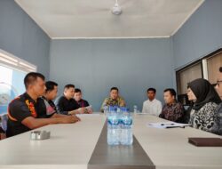 Pimpin Rapat Internal Awal Tahun, Karutan Kelas IIB Sukadana Bahas Penyusunan Rencana Kerja 2025