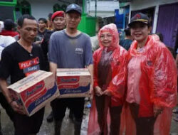Kostiana Sambangi Warga Terdampak Banjir di Bandar Lampung