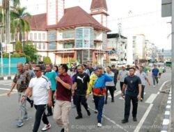 Wujudkan SDM Sehat dan Produktif, Kakanwil Saiful Sahri Laksanakan Jalan Santai Bersama