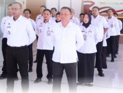 Kalapas Mohamad Fadil Beserta Jajaran Lapas Kelas IIB Gunung Sugih Mengikuti Apel Bersama Awal 2025