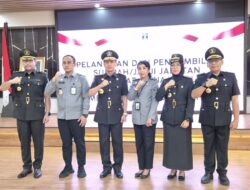 Kakanwil Santosa Melantik dan Ambil Sumpah Tiga Pejabat Manajerial di Lingkungan Kemenkum Lampung