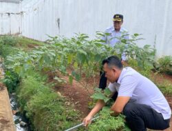 Deteksi Potensi Pelarian, Tim Satopspatnal Lapas Kelas I Bandar Lampung Gelar Kontrol Branggang Saluran Pembuangan Air