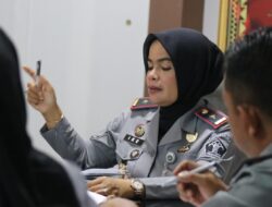 Evaluasi Kinerja Bulanan, Kalapas Tekankan Integritas serta Profesionalitas dan Peningkatan Pelayanan Kepada Masyarakat