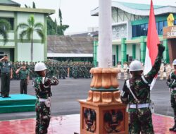 Korem 043/Gatam Gelar Upacara Bulanan Untuk Tingkatkan Disiplin dan Akuntabilitas