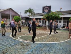 Penuh Antusias serta Keceriaan, Warga Binaan dan Petugas Rutan Sukadana Lakukan Senam Pagi Bersama
