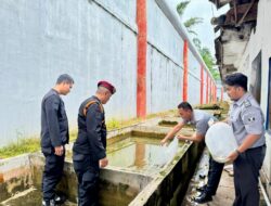 Rutan Kelas IIB Menggala Lakukan Penaburan Benih Ikan Lele dan Patin