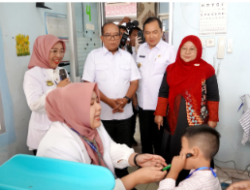 Pj. Gubernur Lampung Pantau Pelaksanaan Program Pelayanan Kesehatan Gratis di Puskesmas Gedong Tataan