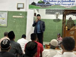 Kabid Pelayanan dan Pembinaan Kanwil Ditjenpas Sumsel Laksanakan Shalat Tarawih Berjamaah dan Beri Tausiyah Kepada Warga Binaan Lapas Muara Enim