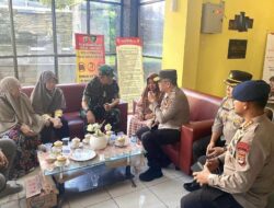 Danrem 043/Gatam Kunjungi Rumah Sakit Bayangkara, Temui Keluarga Korban Kasus Penembakan