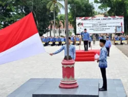 Kadis Kominfo Pimpin Upacara Bulanan Pemkab Lampung Selatan